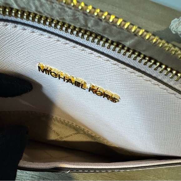 Michael Kors Jet Set Travel Dome Crossbody | New with Tags - Picture 5 of 11